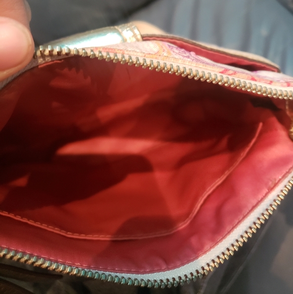 Coach Authenticate crossbody purse! - Picture 6 of 6